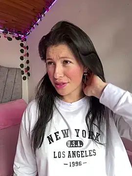 giuliabianchi (F young) - topples 1 min best tipper