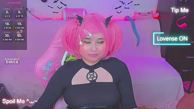 Lolisuccub webcam