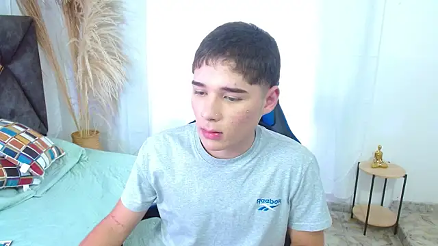 mattass18 (M twink) - Bigcock and Cumshow