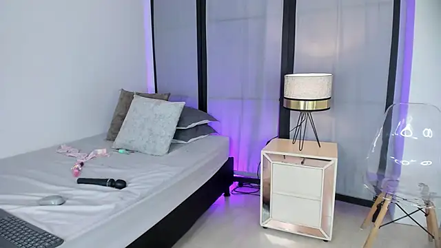 niicole_steele_ webcam