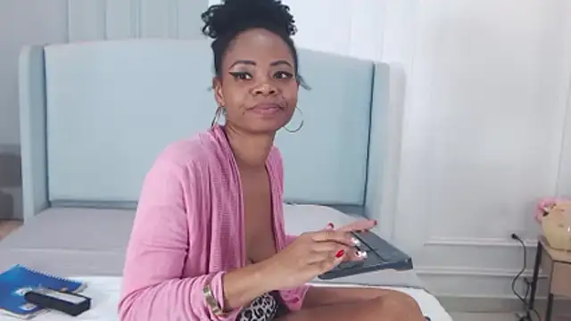 ChantalGarner webcam