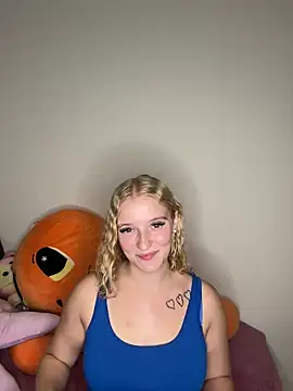 Sophie_cute06 from StripChat is Freechat