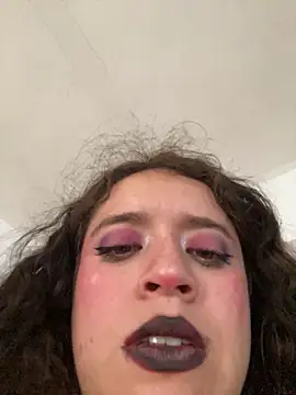 Lucy_YupiSweet webcam