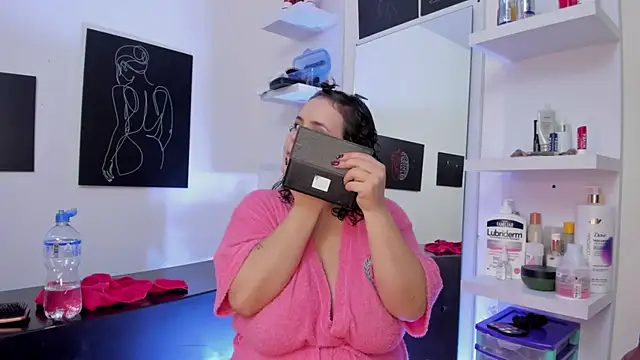 SeleneLuminari8 webcam