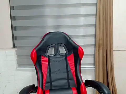 Daddiesgirlrianne69's room