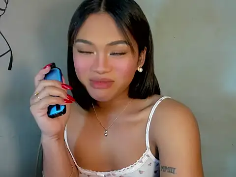 Exotic_alyssa69 webcam