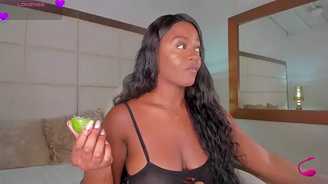 Emmy_jacksson webcam