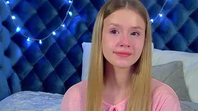 MilanaBalmain webcam