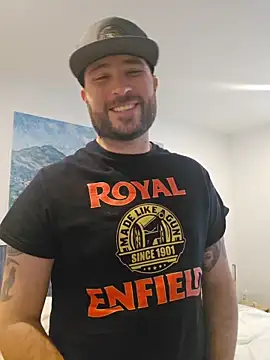 motoguy4life (Ask my age) - Lets Play and Cum together!