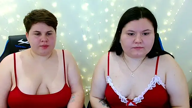 BeckyAndHellen webcam