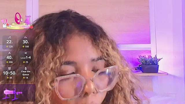 _nickypurple_ webcam