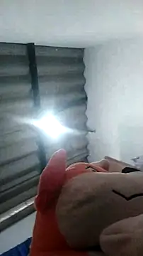 sexy_aurora_ourdoors webcam