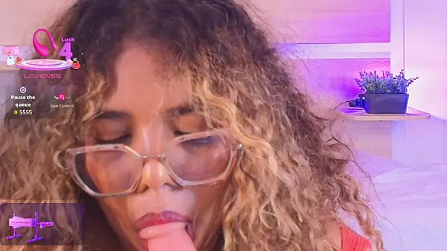 _nickypurple_ webcam