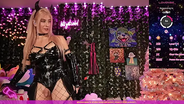 bellalunabear's room