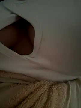 ariellemillerr- (F young) - three fingers in my ass✨