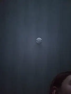 valery_mora (F young) - Fuck pussy outdoors