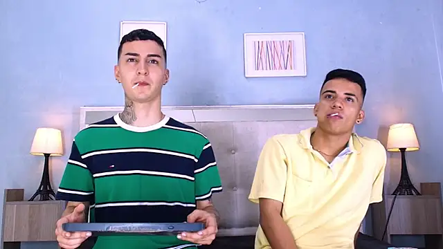 DamianAndMAximoo webcam