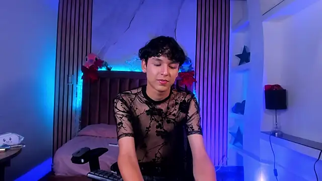 SthepanodiMonaco webcam