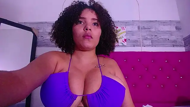 Biignaturalboobs_ webcam