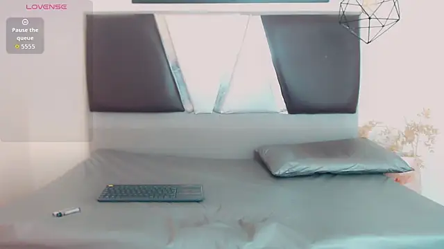 hilary_rodriguez's room