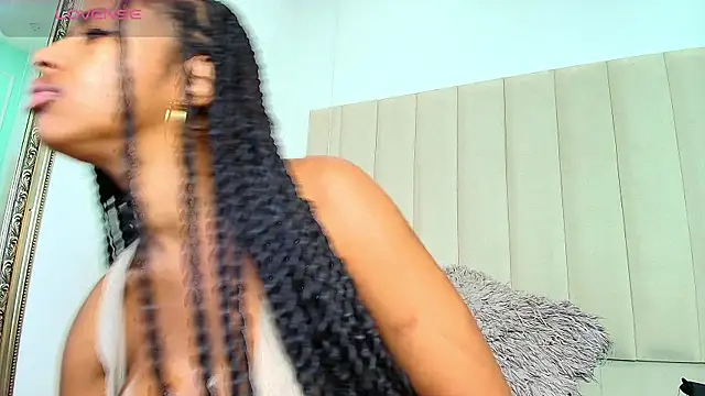 sexyebonyvip1 webcam