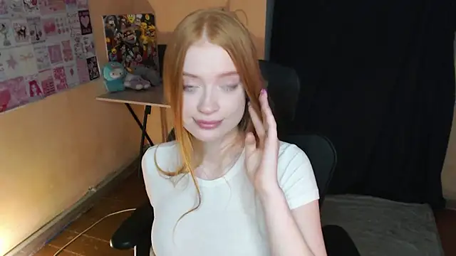 Alice_ShyFox webcam