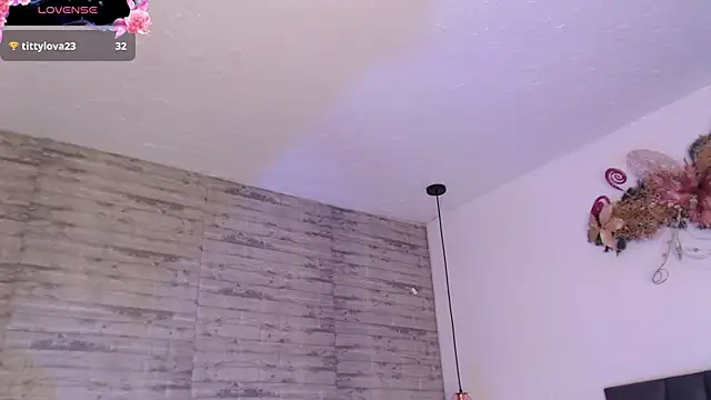 tinnacobb (F young) - super show squirt