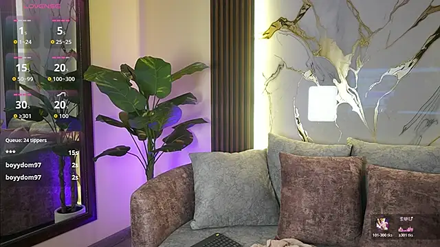 LiaWheeler webcam stripchat model stream image