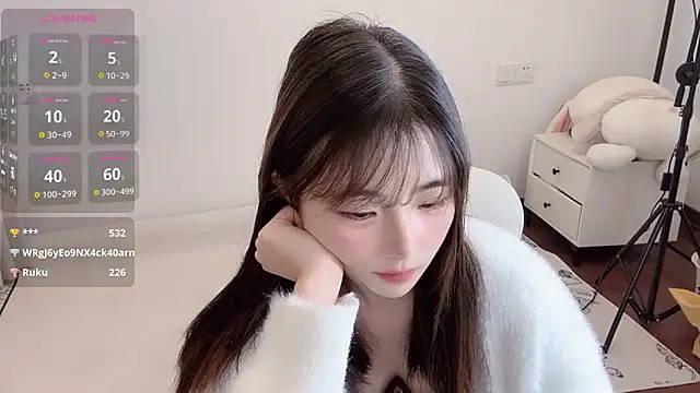 guoguo-77 (F teen) - 随便刷点嘻嘻