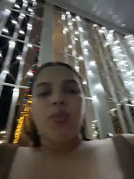 Webcam Model (Colibri_Centaura) is live