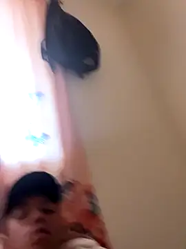 Brunette__boy webcam