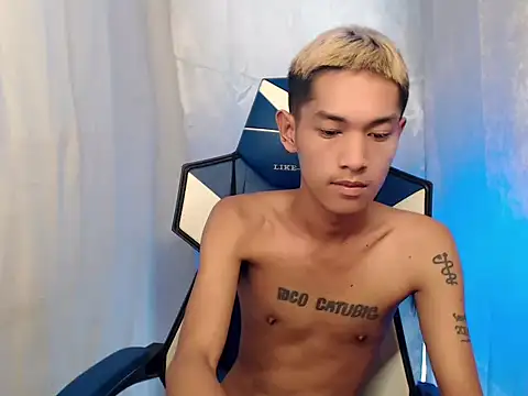 riks_tyler (Ask my age) - christmas cum together