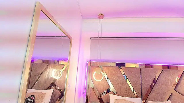 zarah_andrew__ webcam