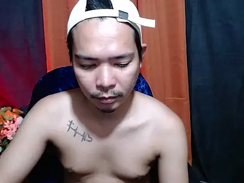 MANIACasianX webcam