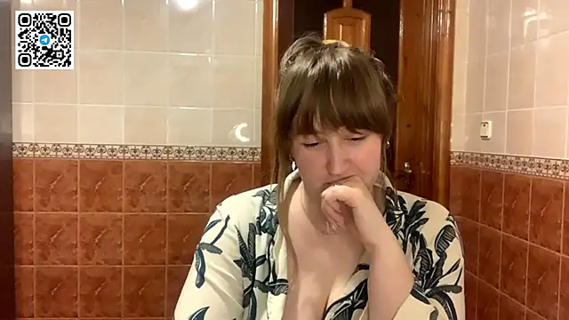 maroonmoon_ - MaroonMoon_'s free webcam