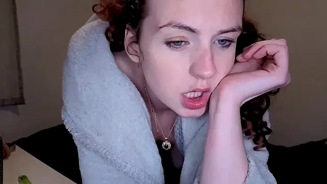 ENGLISHEMILY_69 webcam