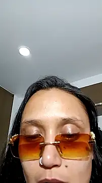 esmeralda333 - Esmeralda333's free webcam