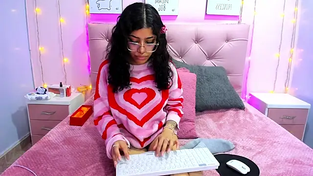 Issaa_Tyler webcam stripchat model stream image