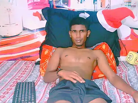 IndianThuggin webcam