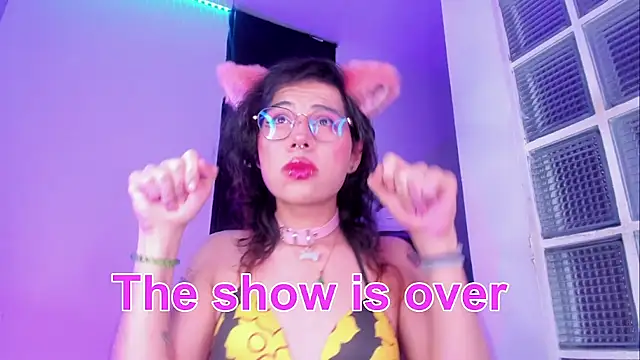 Sweet-SharoKitty webcam