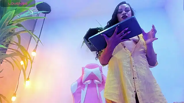 Marilyn_Blakee webcam