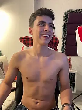 adrianrinaldi (M twink) - show your big cum cute boy