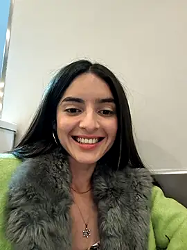 Webcam Model (Sam_Sara)  is live.Free join now!