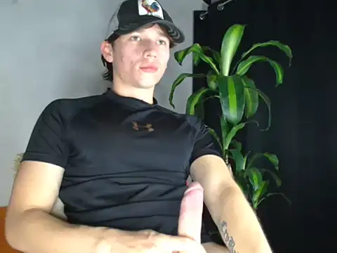 Logan_sixxer webcam