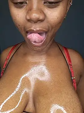 Webcam Model (CertifiedhottieXOXO)  is live.Free join now!