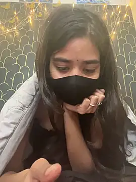 Webcam Model (Sexykhushi041)  is live.Free join now!