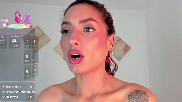 Webcam Model (monnay520)  is live.Free join now!