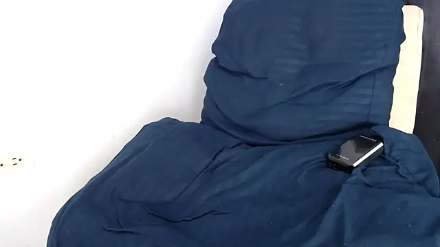 latinmonster26cm (M young) - Cum, Autofelacion, Pies Suadados