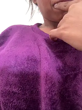 Webcam Model (HeerStd)  is live.Free join now!