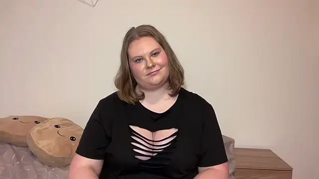 BriannaFlirty webcam stripchat model stream image